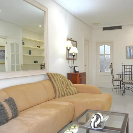 Sunshine Patio Del Circulo Apartment *