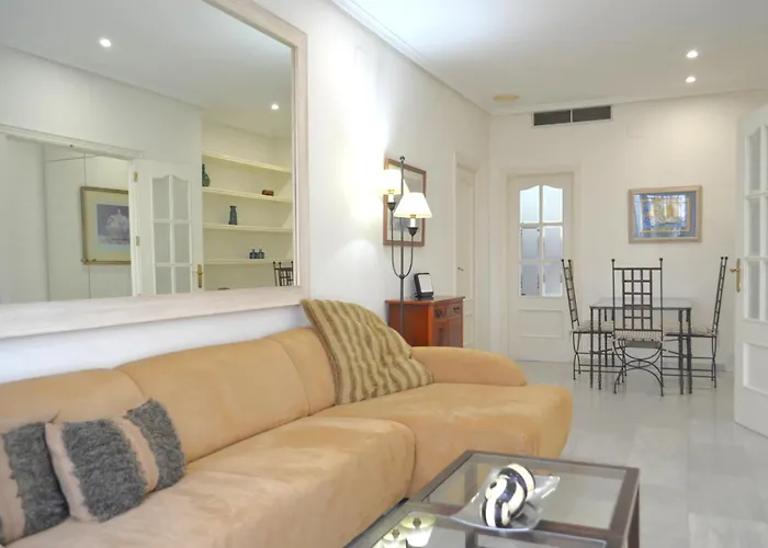 Sunshine Patio Del Circulo Apartamento *